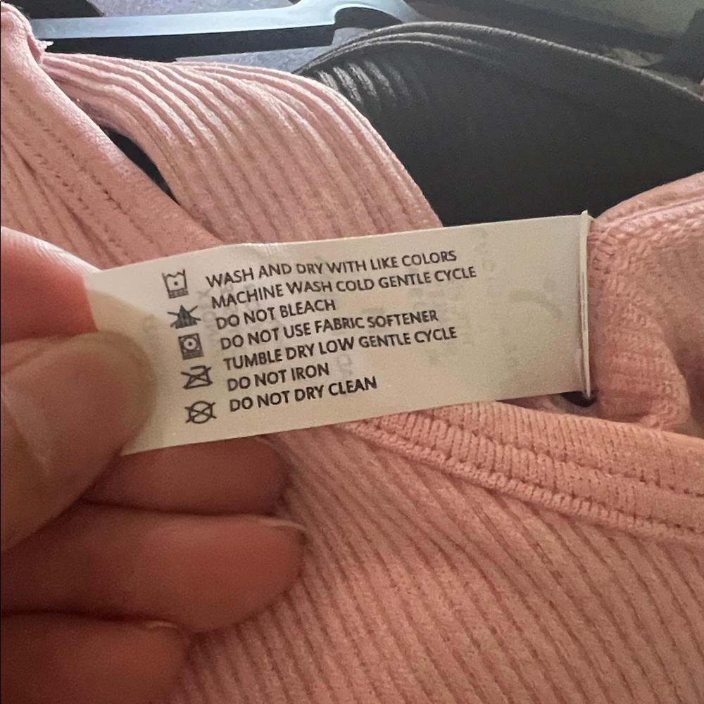 #1355**Set of Pink Ribbed / Brown Tank Top’s - Picture 9 of 15